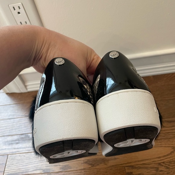 Michael Kors Maven Embossed Snakeskin Print Leather and Rabbit Fur Sneak… - Picture 10 of 13